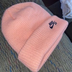 Fuzzy Nike SB beanie in coral